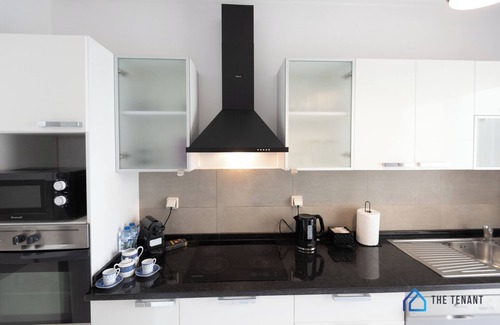 Les Berges Du Lac II Apartment | Sumptuous 100m2 next to Embassy of Canada - Lac 2
