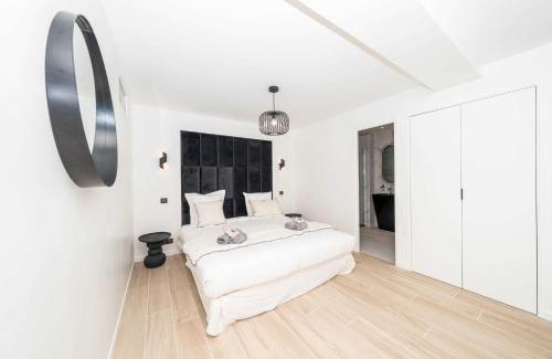 Riou - Petit Juas - Av de Grasse Apartment | Sumptuous villa - AC- 6BR- 12P- Cannes