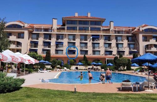 Kavarna Apartment | SUN AND FLOWERS APARTMENTS in front of the sea