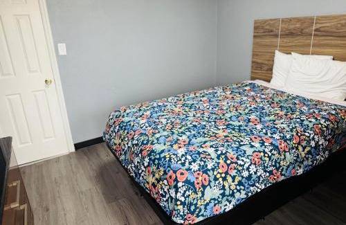 Drayton Hotel | Sun and Sand Motel