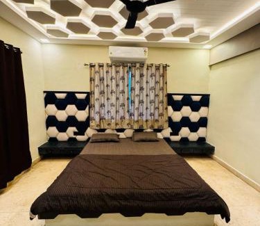 Arsiwalla Villa Apartment | Sun and shine with Jacuzzi by VG