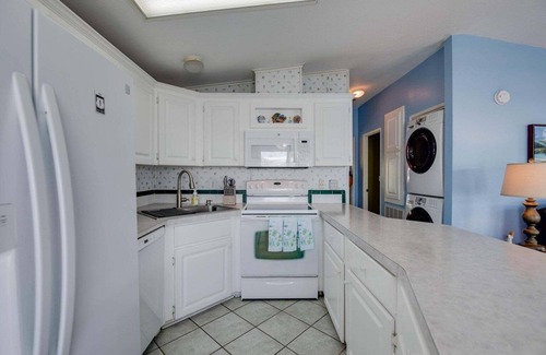 Cudjoe Key House | Sun Bake @ Sponge Cake, 64' Sea Wall,