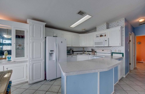 Cudjoe Key House | Sun Bake @ Sponge Cake, 64' Sea Wall,