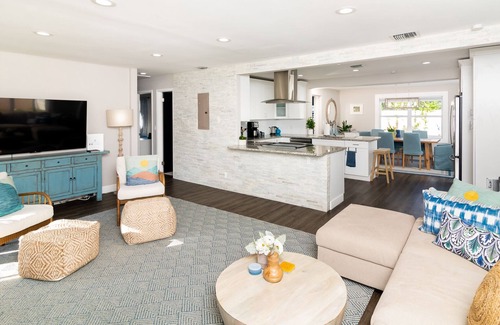 Sun Bay South House | Sun Bay Getaway | Backyard Pool w/Winter Rates!