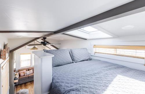 Apple Valley House | Sun Catcher