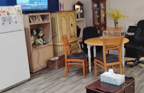 Sun City House | Sun City home with spacious indoor and outdoor living area. 1 55+ adult required