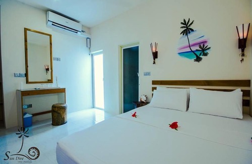Mahibadhoo House | Sun Dive Inn