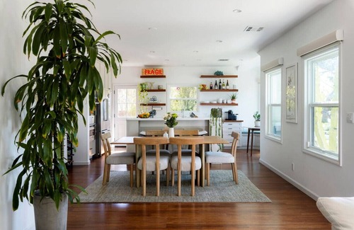 Mar Vista House | Sun-Drenched Spanish Manor Home in Mar Vista