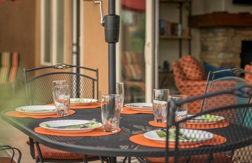 Washington House | Sun-e-Scape- Relax in the Desert! Large Wrap Around Patio! Relax & Enjoy!