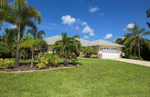 South Venice House | SUN, FUN AND RELAX IN THIS BEAUTIFUL PRIVATE POOL HOME