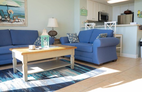 Lower Grand Lagoon Condo | 😎 Sun, Fun, Beach and Sand😎 FREE Beach Chairs! 3 pay is available