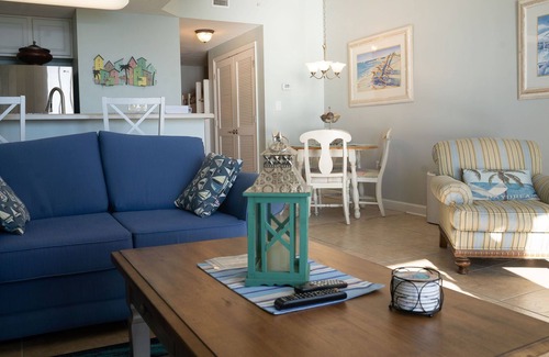 Lower Grand Lagoon Condo | 😎 Sun, Fun, Beach and Sand😎 FREE Beach Chairs! 3 pay is available