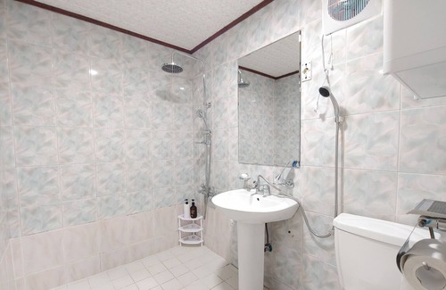 Seongsan House | Sun Gallery Pension
