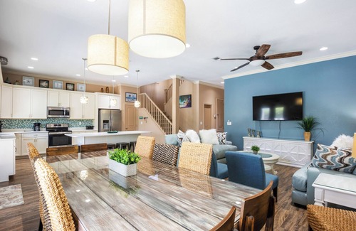 Fort Walton Beach - Destin House | Sun Kiss'd: Private Pool, Free Golf Cart, 3 Minutes to Beach