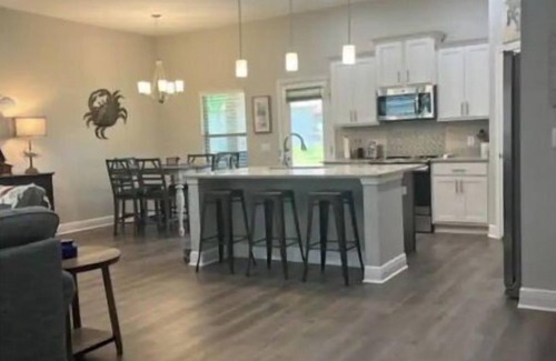 Lillian House | Sun-Kissed Alabama Escape