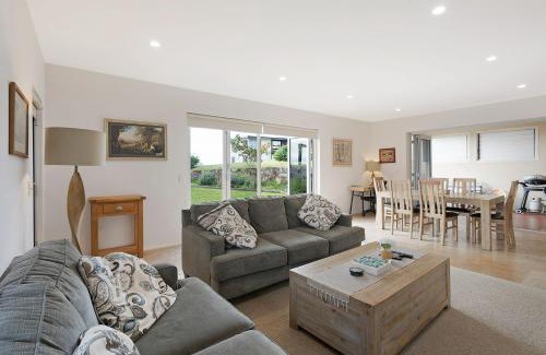 Dalmeny House | Sun Kissed on Dulling