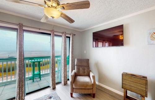 Galveston Apartment | Sun of a Beach