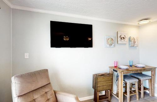Galveston Apartment | Sun of a Beach