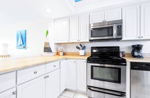 Port Canaveral Condo | Sun & Sand Oasis Beachfront Condo w/Island Kitchen & Views