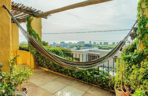 Green Point Villa | Sun, Sea & a Wood-Fired Hot Tub in a Downtown Mediterranean Villa
