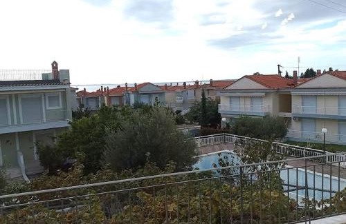 Gerakini Apartment | Sun, Sea & Space 100m to beach!