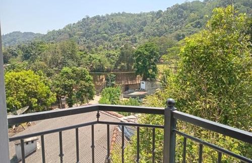 Kandy Cabin | Sun Set Forest Villa