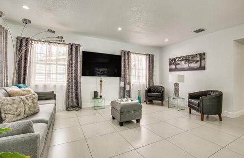 Lauderdale Lakes House | Sun-Soaked Home with Pool in Lauderdale Lakes!