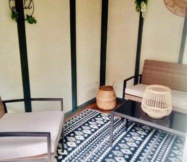 Haworth House | Sun Street Cottage - with log burner, jet bath and Summerhouse