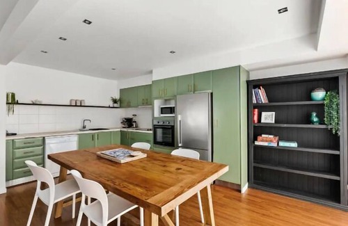 Sunshine Beach Apartment | Sun Surf and Sand at Sunshine Beach