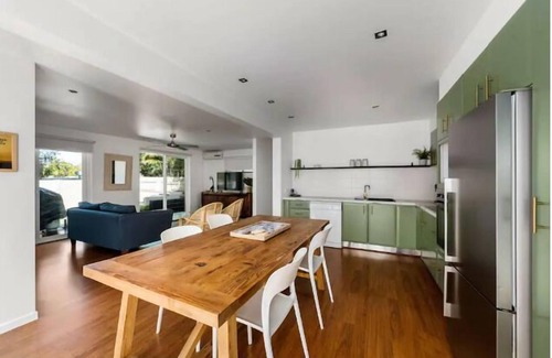 Sunshine Beach Apartment | Sun Surf and Sand at Sunshine Beach