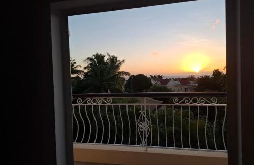 Tamarin Apartment | Sun Tonic