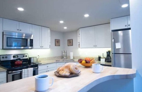 Ketchum Condo | Sun Valley/Ketchum-Location, Hot tub, pet friendly, walk to ski and downtown