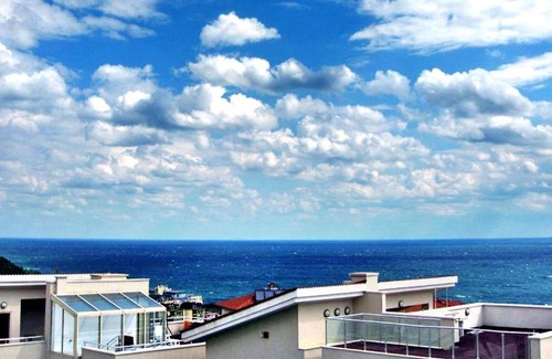 Byala House | Sun Village Family Houses
