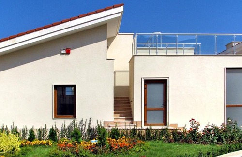 Byala House | Sun Village Family Houses