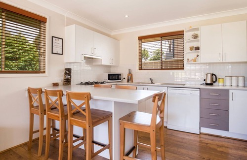 Culburra Beach House | Sunbaker Pet Friendly Awards Finalist 4 Mins Walk to Culburra Beach