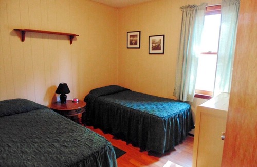 Callander Cottage | Sunbeam Bungalows 3 bedroom Cottage (#29) - Callander, Ontario in Callander