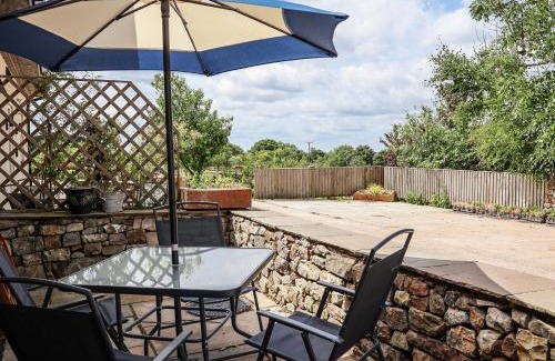 Tunstall House | Sunbird Cottage