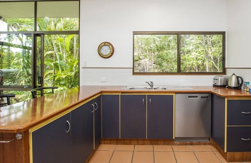 Horseshoe Bay House | Sunbird Retreat, Horseshoe Bay