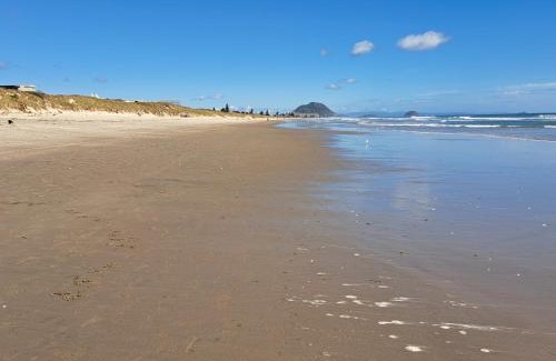 Mount Maunganui House | Sunbrae Beach