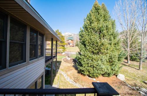 Steamboat Springs Hotel | Sunburst Condominiums