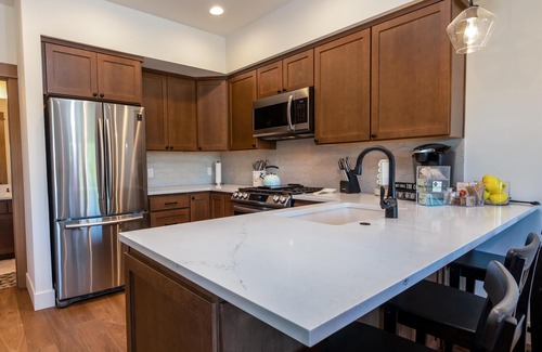 Cle Elum Ski Chalet | Suncadia 2 Bdrm Village Chalet Contemporary Cabin