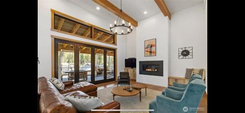 Cle Elum House | Suncadia 4 Bdrm Home located within the heart of the Resort