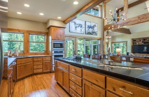 Cle Elum House | Suncadia 4 Bdrm Home with Hot Tub Overlooking Prospector Golf Course