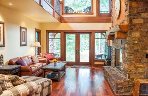 Cle Elum House | Suncadia 5 Bdrm Lodge Inspired Home with Golf Course Views