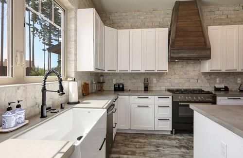 Cle Elum House | Suncadia Custom retreat close to Lodge, Inn, Swiftwater Cellars, golf and more.