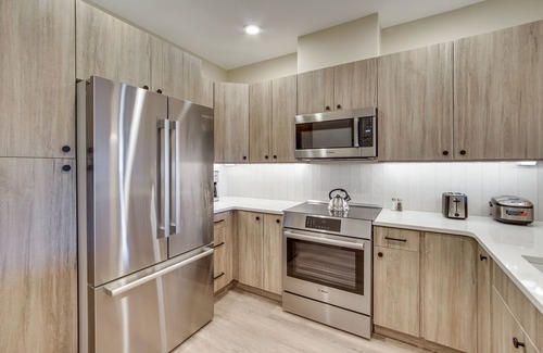Cle Elum Condo | Suncadia Resort Condo: Balcony & Golf Course Views