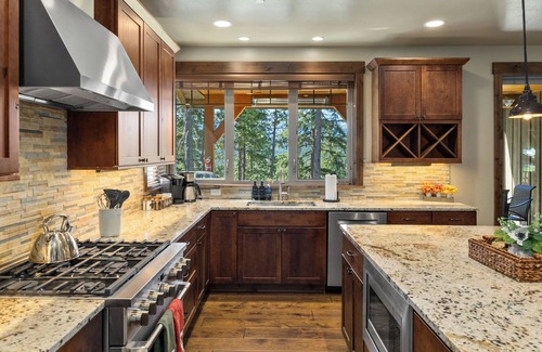 Roslyn House | Suncadia Sunset Lodge on River Ridge