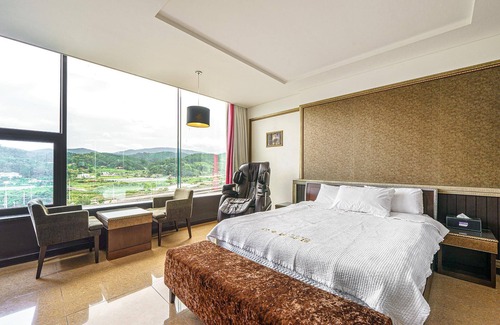 Kwannam Hotel | Suncheon Embassador Hotel
