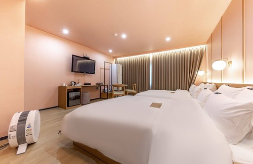 Chorye Hotel | Suncheon Yaja Suncheon Jorye Branch