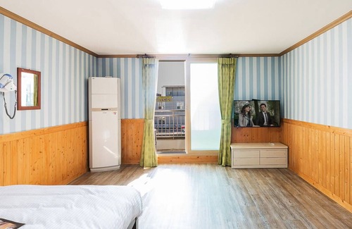 Hadae House | Suncheonman Jeongmun Pension